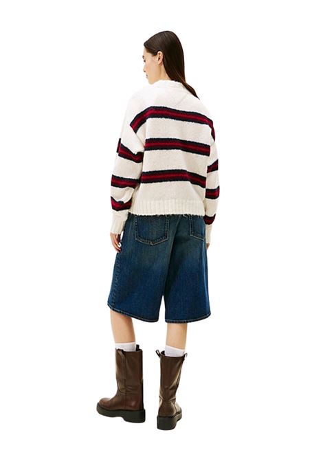 Pullover relaxed fit con distintivo Tommy OFF WHITE Tommy Hilfiger | DW0DW21679YBH